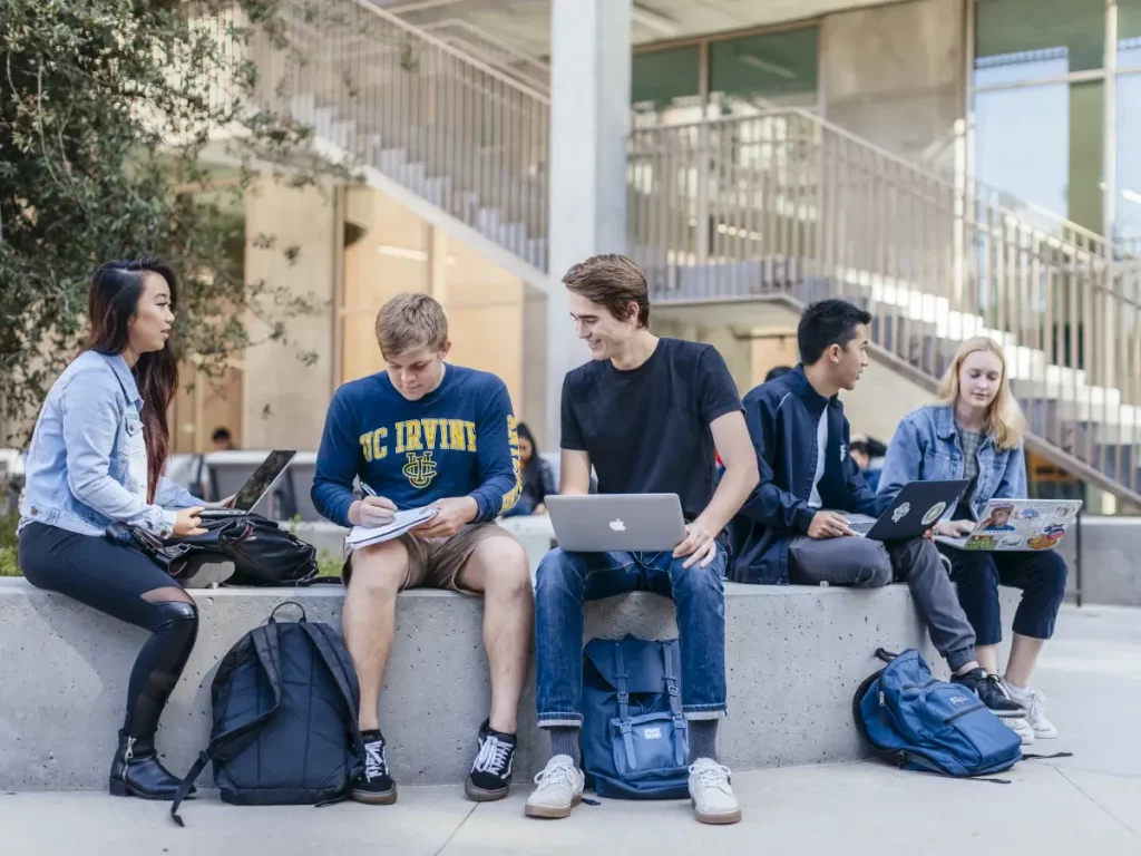 E sports enthusiasts at uc irvine