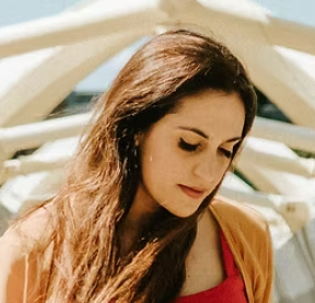 inbar starr at floe lounge at irvine marriott