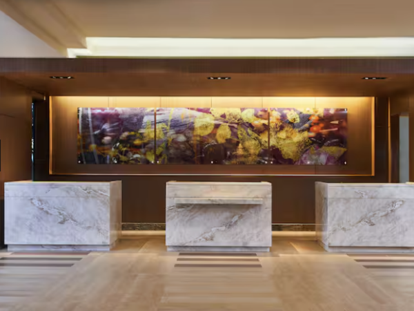 lobby front desk area at doubletree irvine spectrum