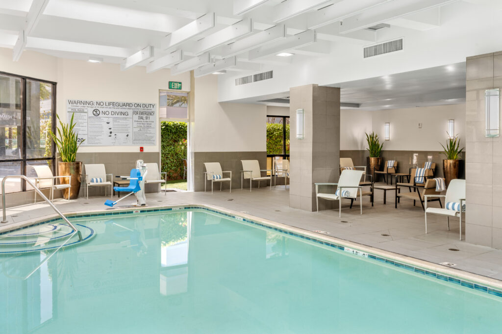 swimming pool at embassy suites