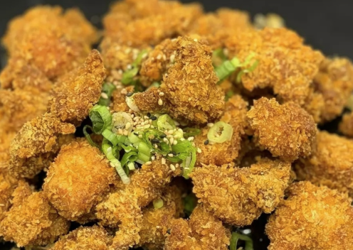 close up shot of popcorn chicken
